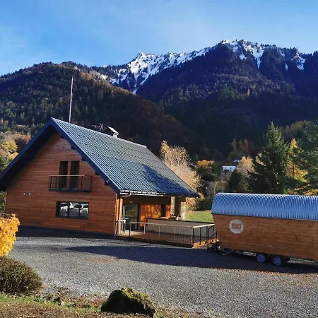 Des Combes - Val De Tamie Hostel